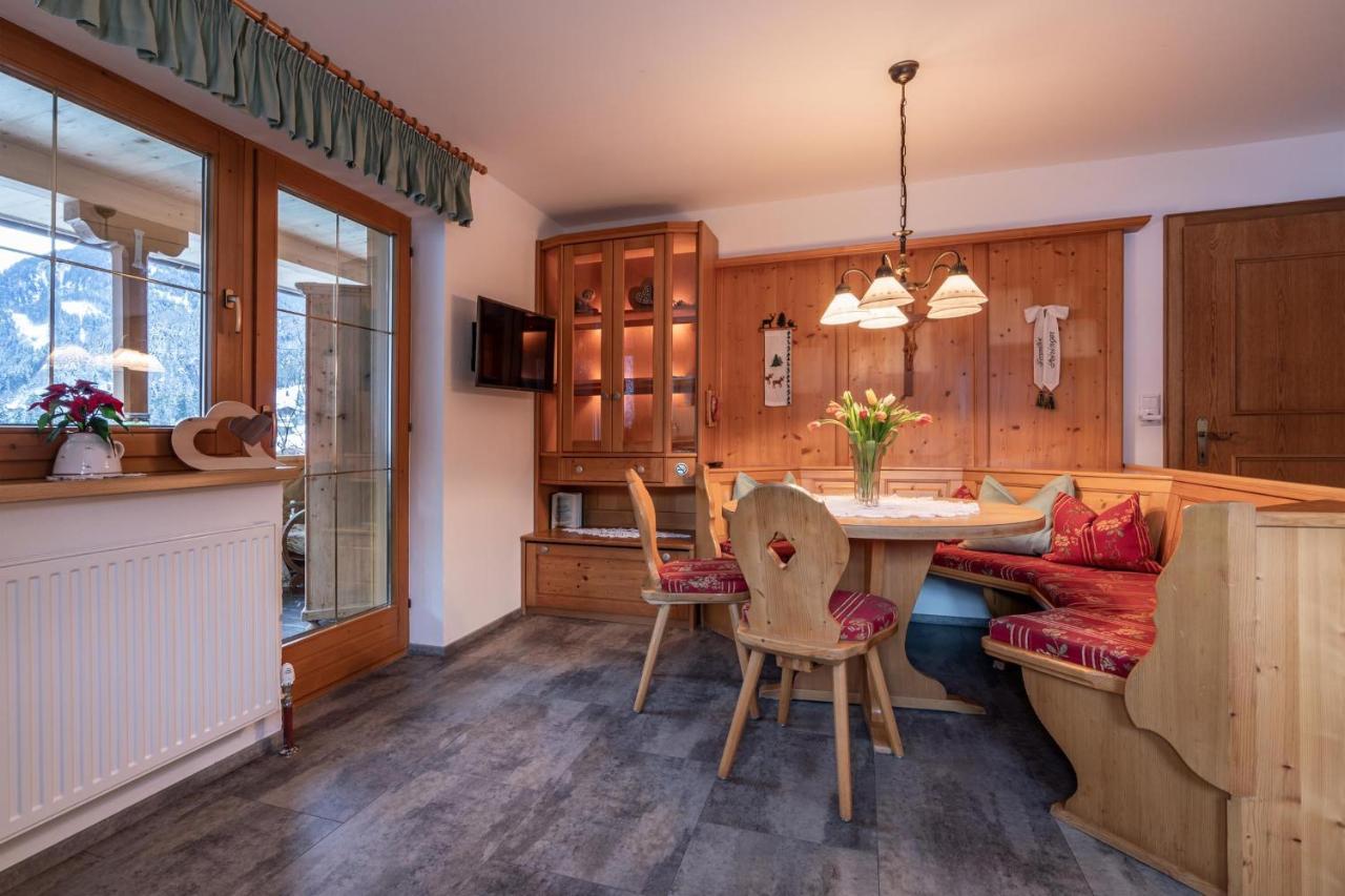 Landhaus Seiringer Apartments Finkenberg Eksteriør billede