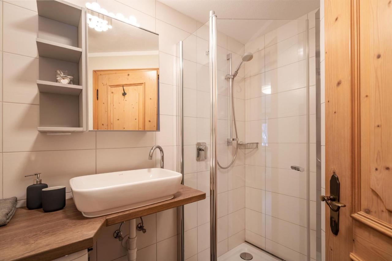 Landhaus Seiringer Apartments Finkenberg Eksteriør billede